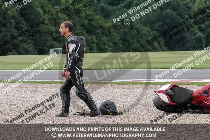 donington no limits trackday;donington park photographs;donington trackday photographs;no limits trackdays;peter wileman photography;trackday digital images;trackday photos